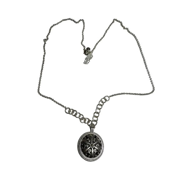 C est 1946 Medallion Necklace 31.5 in Silver Tone Chunky Lobster Claw Closure - Picture 2 of 5